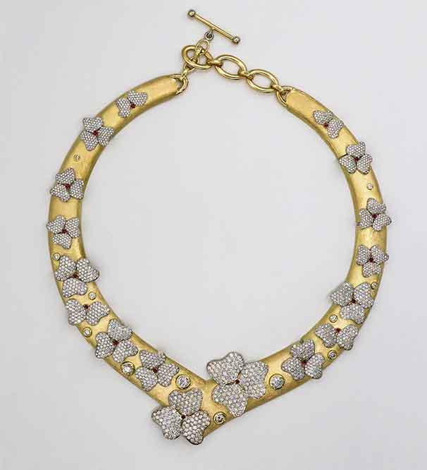 Gold Necklace with Diamonds